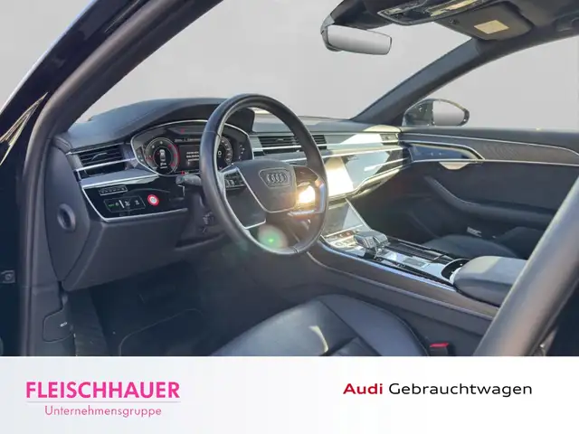 Audi A8 view 10