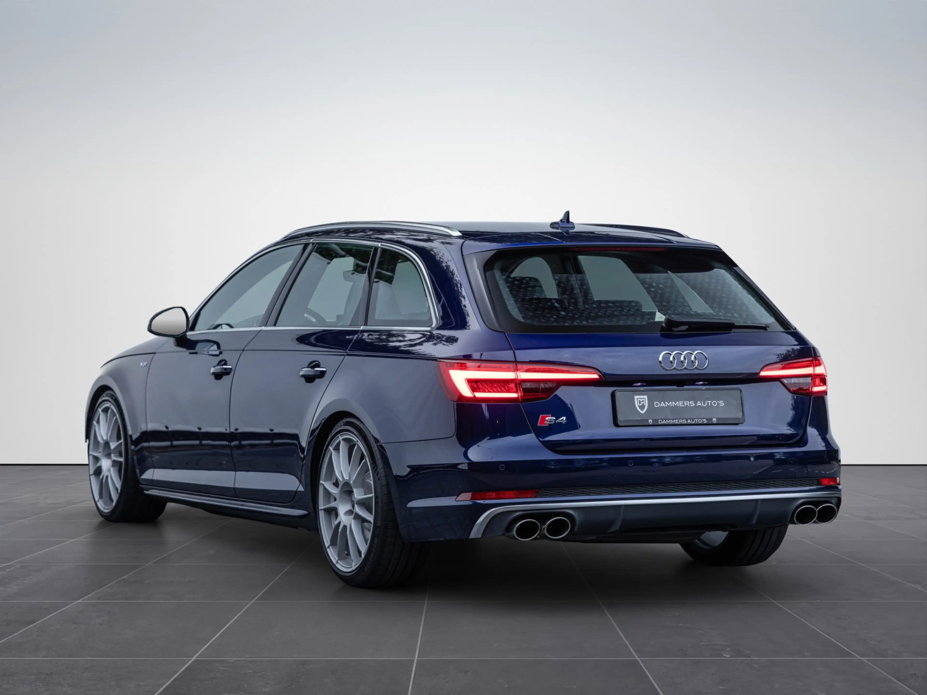 Audi S4 Avant 3.0 TFSI Quattro B&O HuD Massage Milltek KW — photo 2