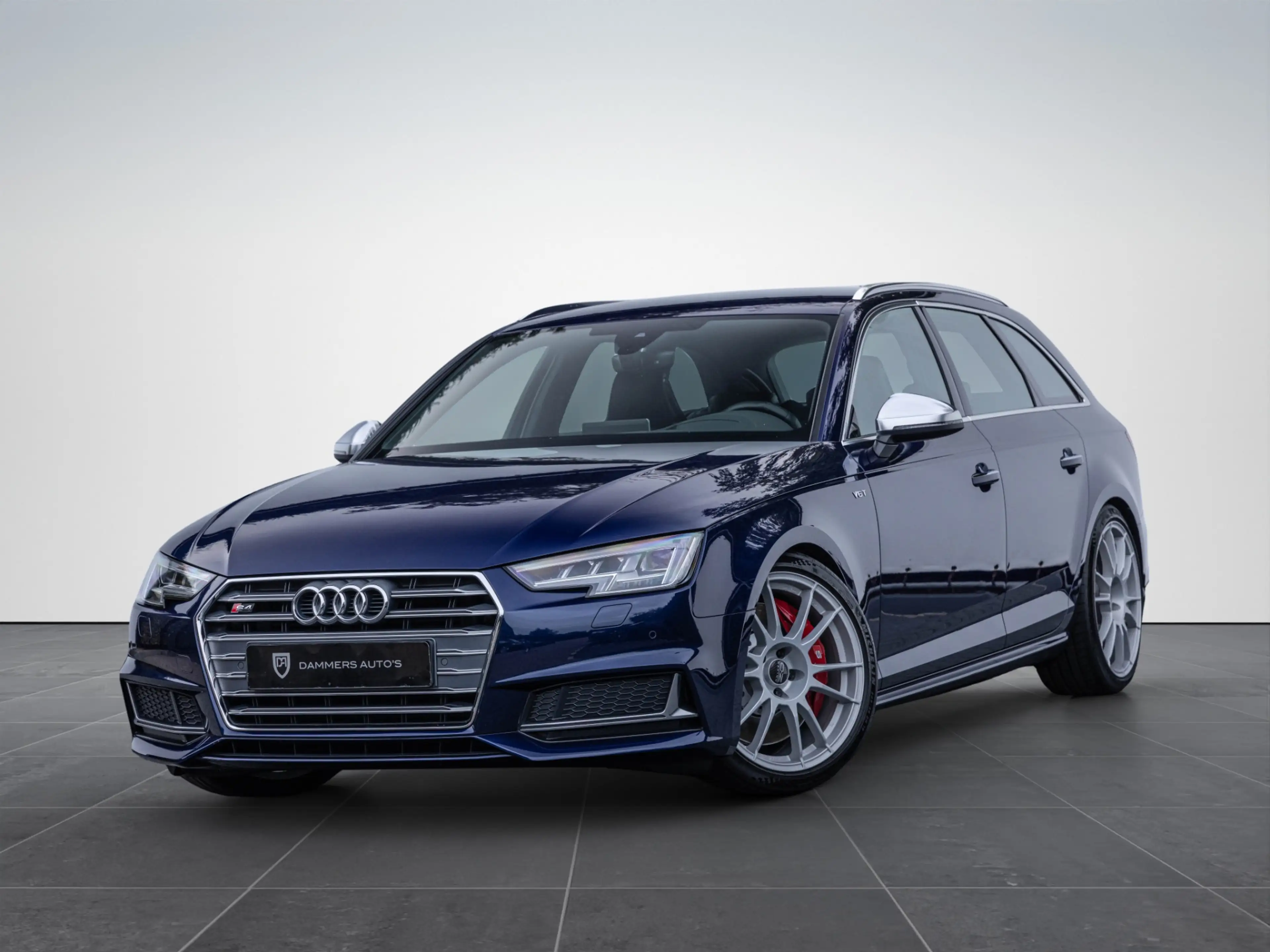 Audi S4 Avant 3.0 TFSI Quattro B&O HuD Massage Milltek KW