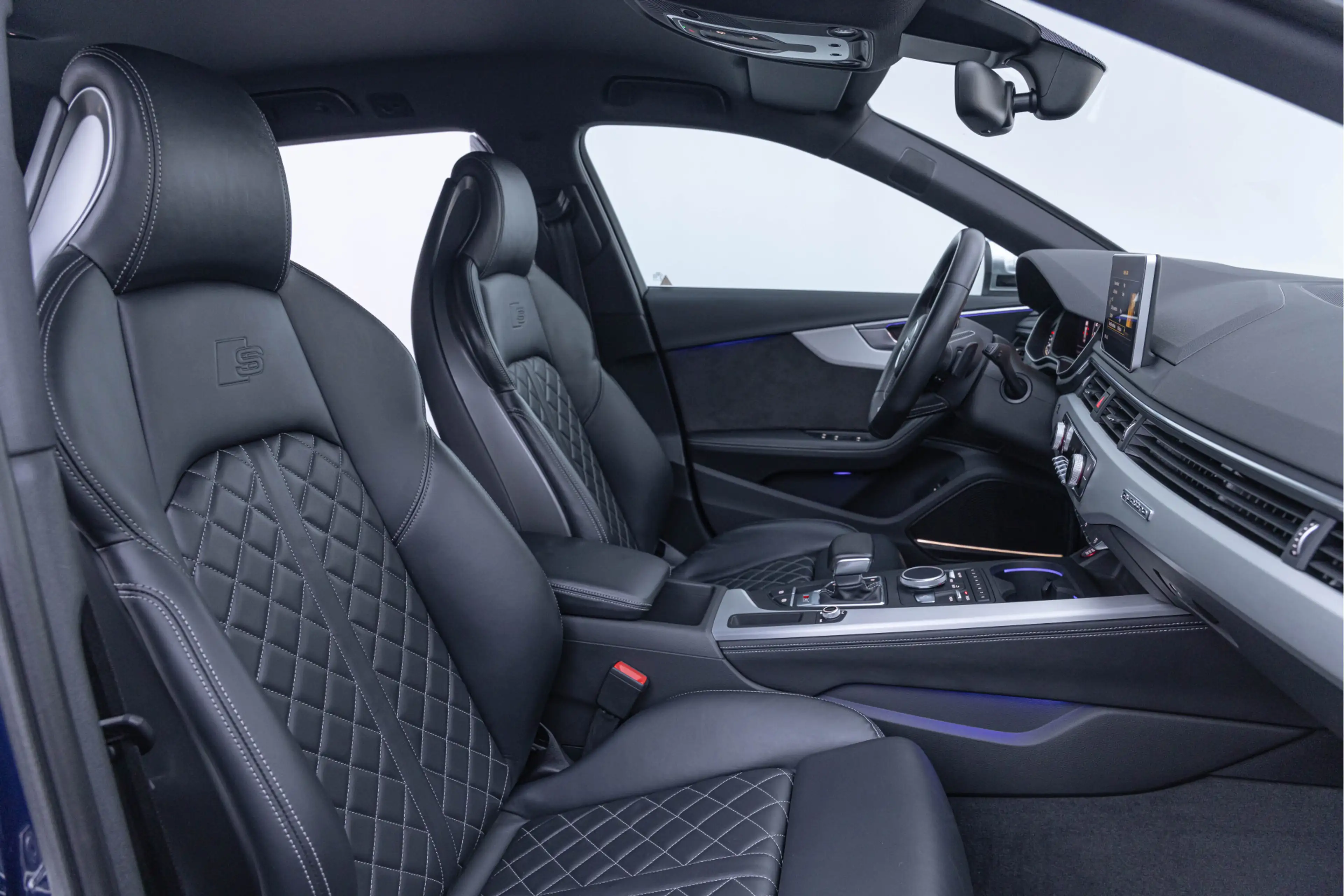 Audi S4 Avant 3.0 TFSI Quattro B&O HuD Massage Milltek KW — photo 4