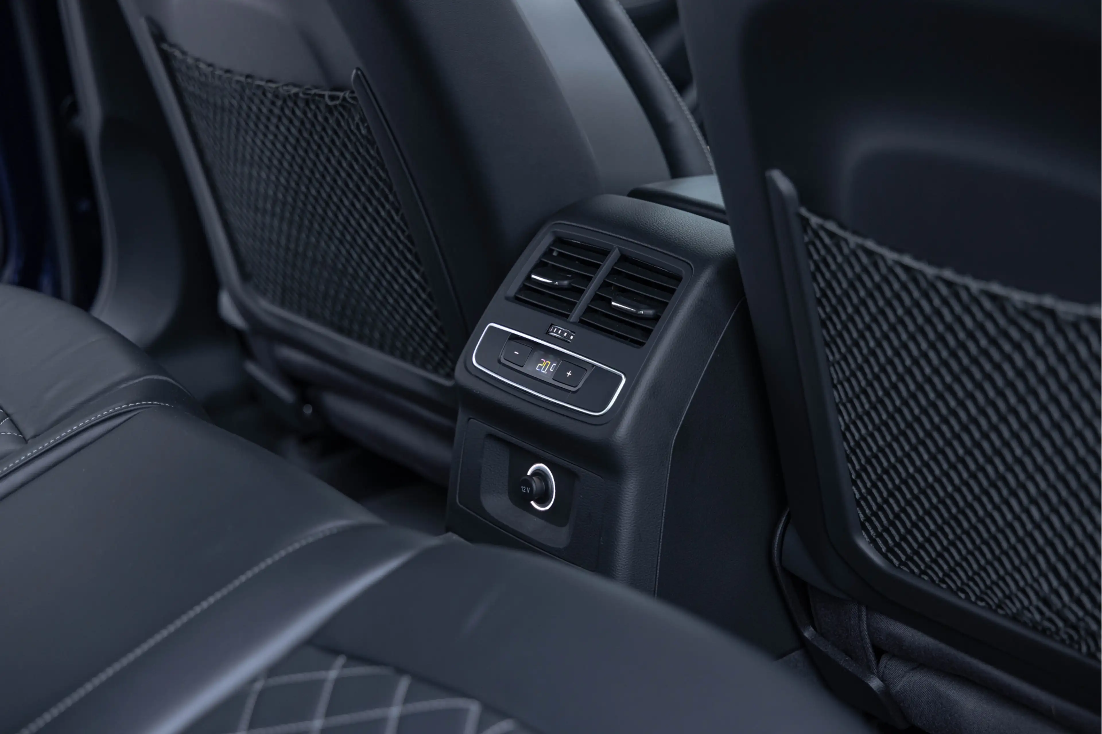 Audi S4 Avant 3.0 TFSI Quattro B&O HuD Massage Milltek KW — photo 15
