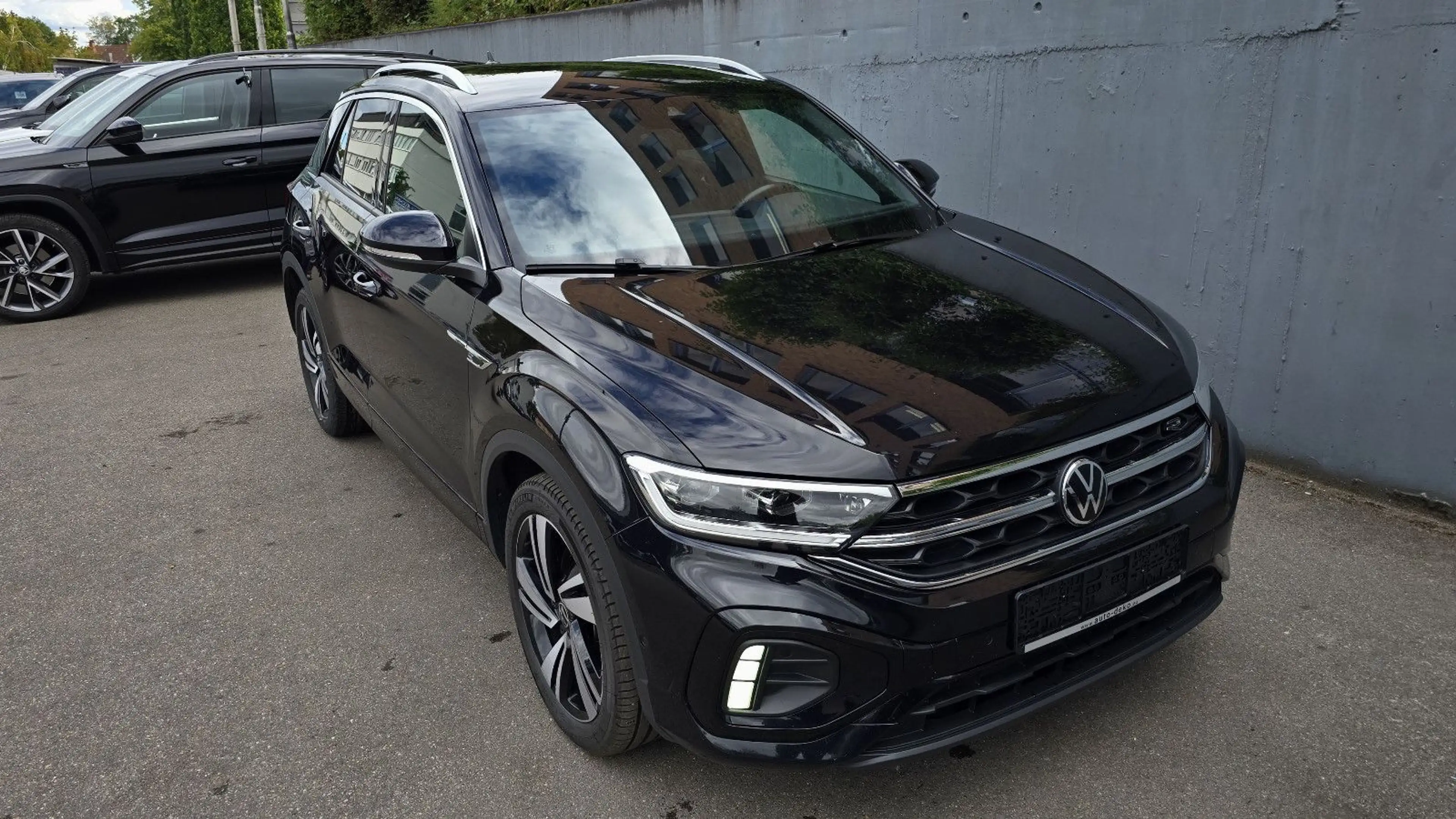 Volkswagen T-Roc 2.0 TDI DSG 3 x R-Line Virtual/ACC/K-less — photo 2