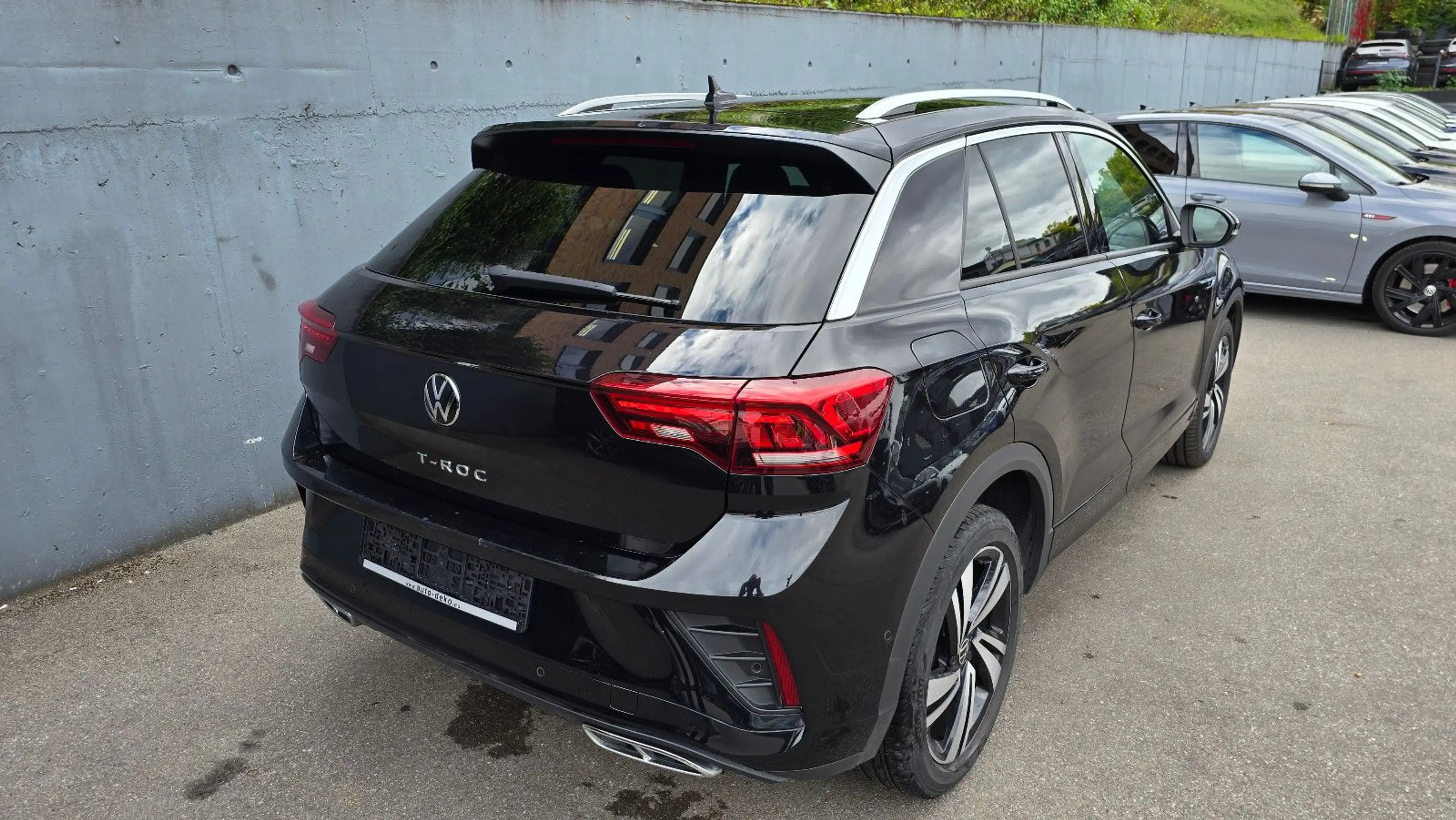 Volkswagen T-Roc 2.0 TDI DSG 3 x R-Line Virtual/ACC/K-less — photo 4