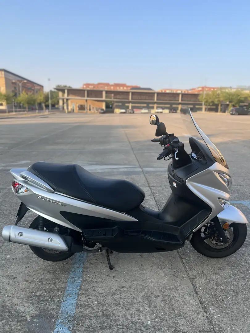 Suzuki Burgman 125 Puños Calefactables - 2