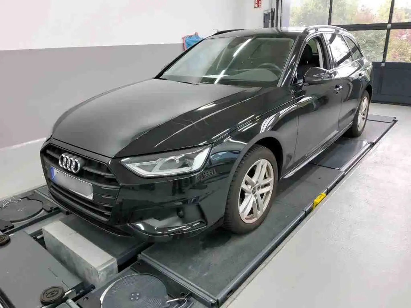 Audi A4 Avant advanced 40 TDI S tronic Navi ACC Memory Rea Schwarz - 2