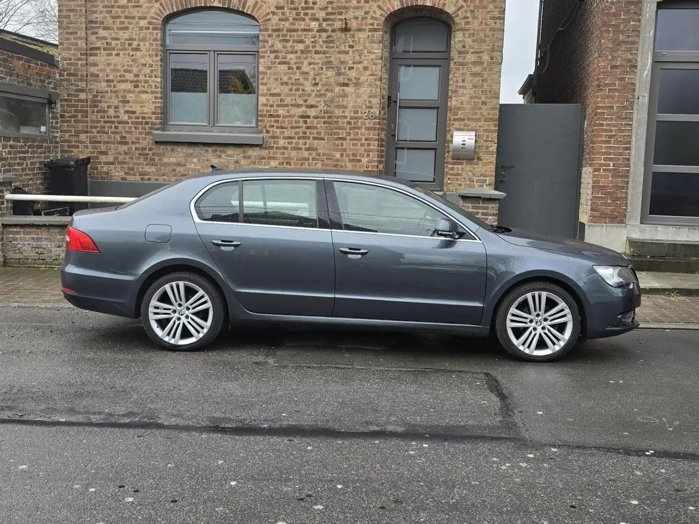 Skoda Superb Superb 1.6 CR TDi Ambition Bleu - 1