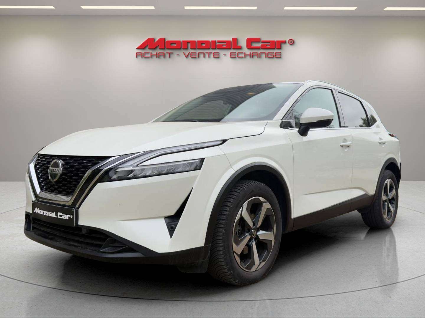Nissan Qashqai nuo 390 €/ mėn Benzinas 2022m. Kita Automatinė