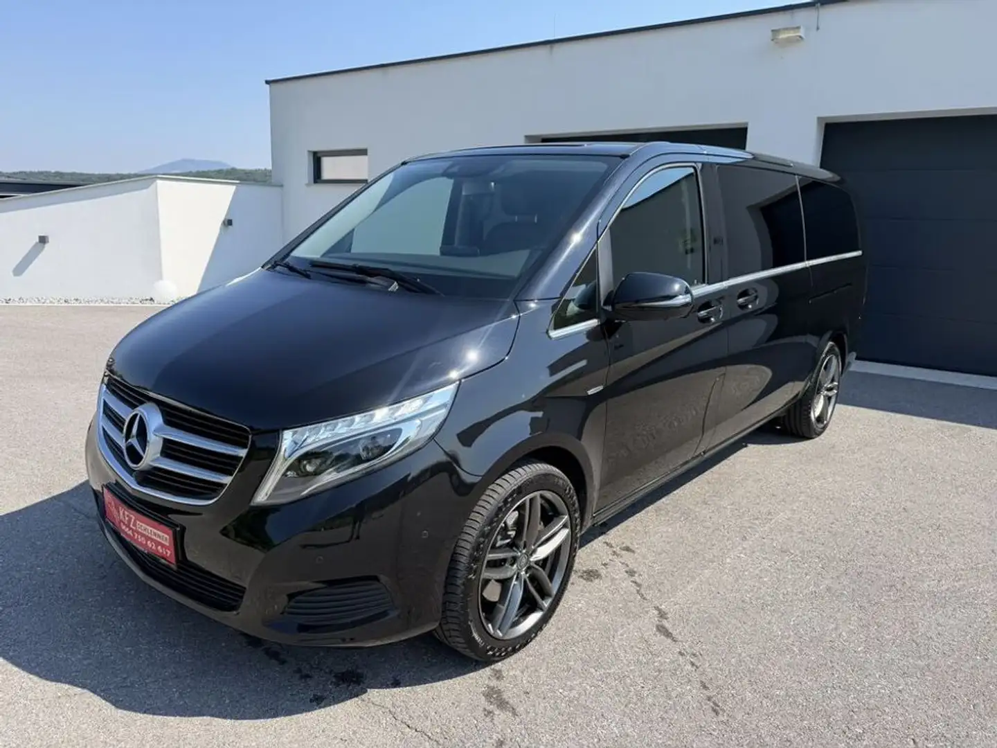 Mercedes-Benz V 250 AVANTGARDE 4MATIC extralang/LED/Leder/Navi Schwarz - 1