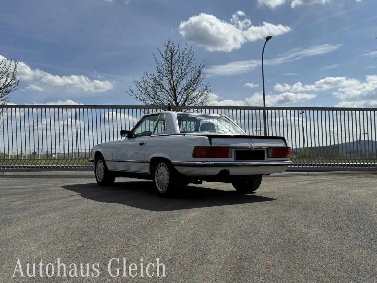 Mercedes-Benz 560 SL Klima/Sitzhzg./Radio MB - Exquisit - Radio MB - Exquisit - Japan/Verdeckstoff dunkelblau, foto 4