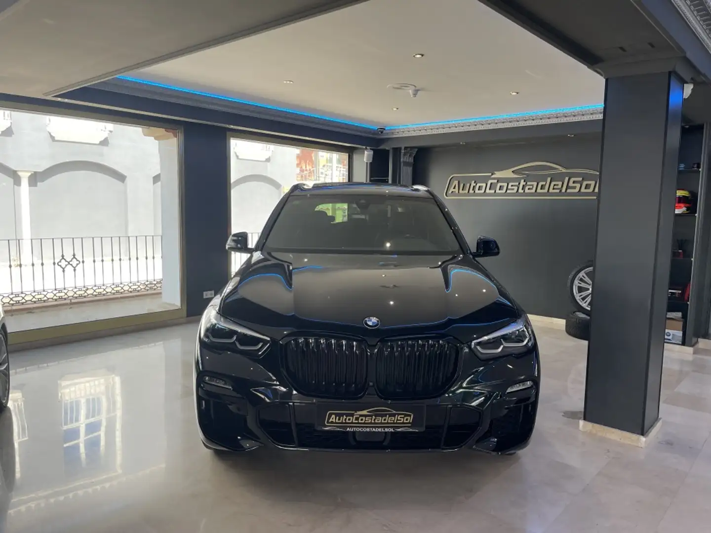 BMW X5 xDrive 30dA Negro - 1