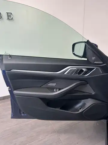 BMW I4 view 6