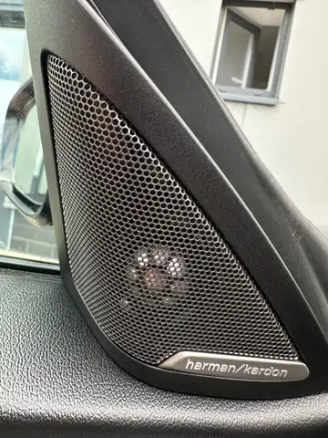 BMW I4 view 12
