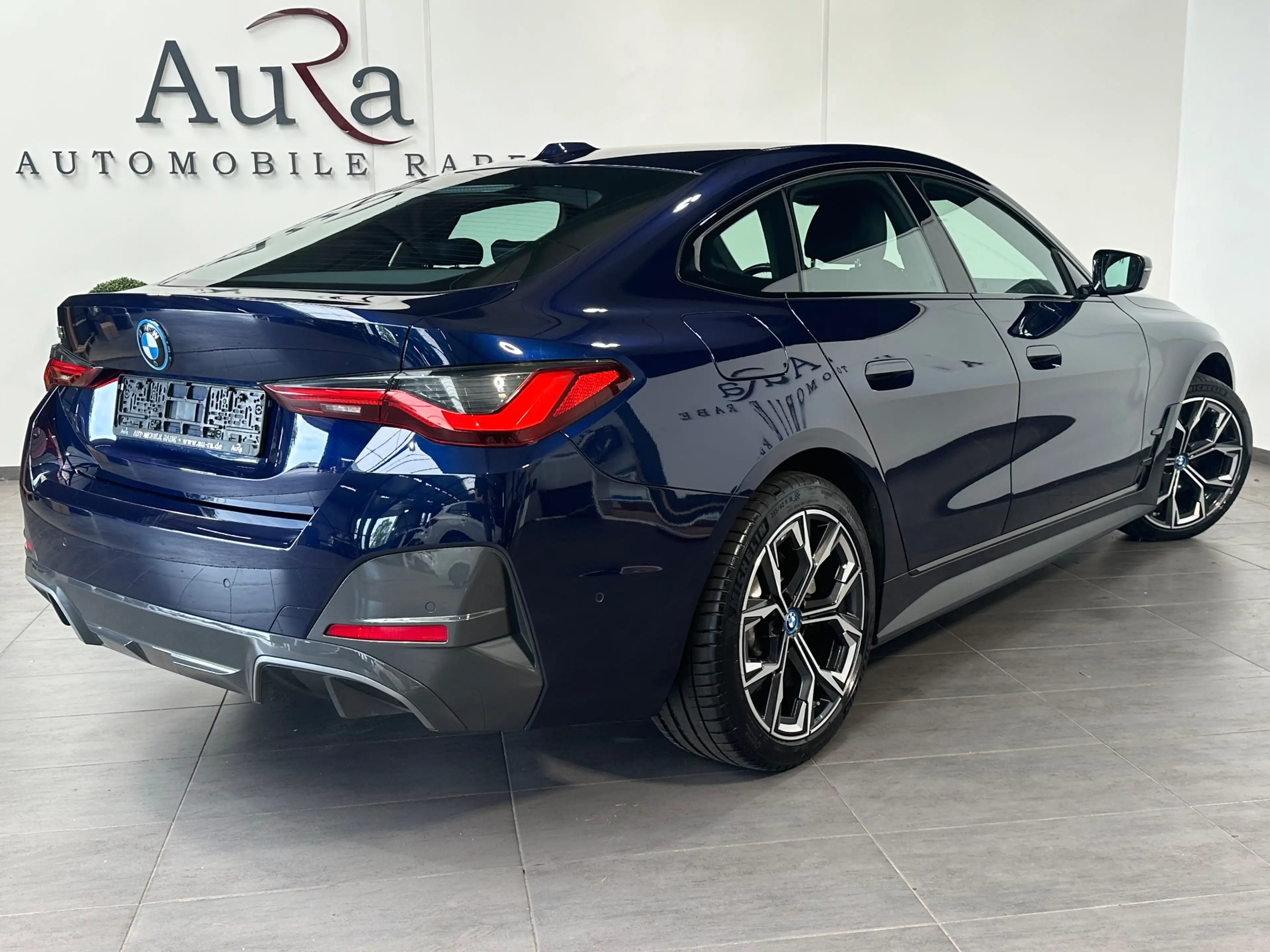 BMW i4 eDrive40 Gran Coupé M-Sport NAV+LED+KAM+19ZO+H&K — photo 4