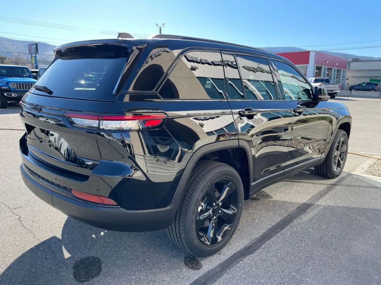 Jeep Grand Cherokee снимка Jeep Grand Cherokee