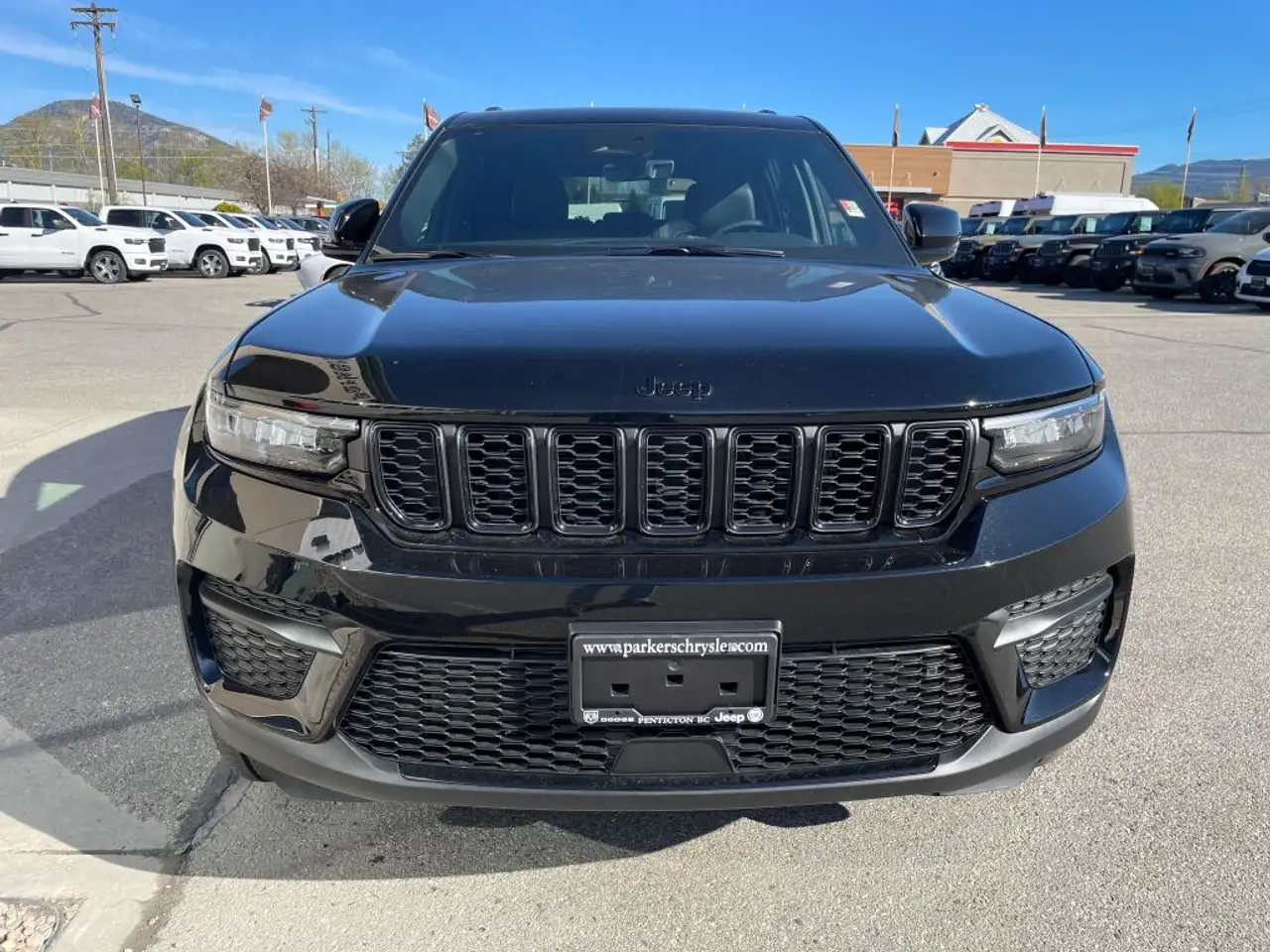 Jeep Grand Cherokee снимка Jeep Grand Cherokee
