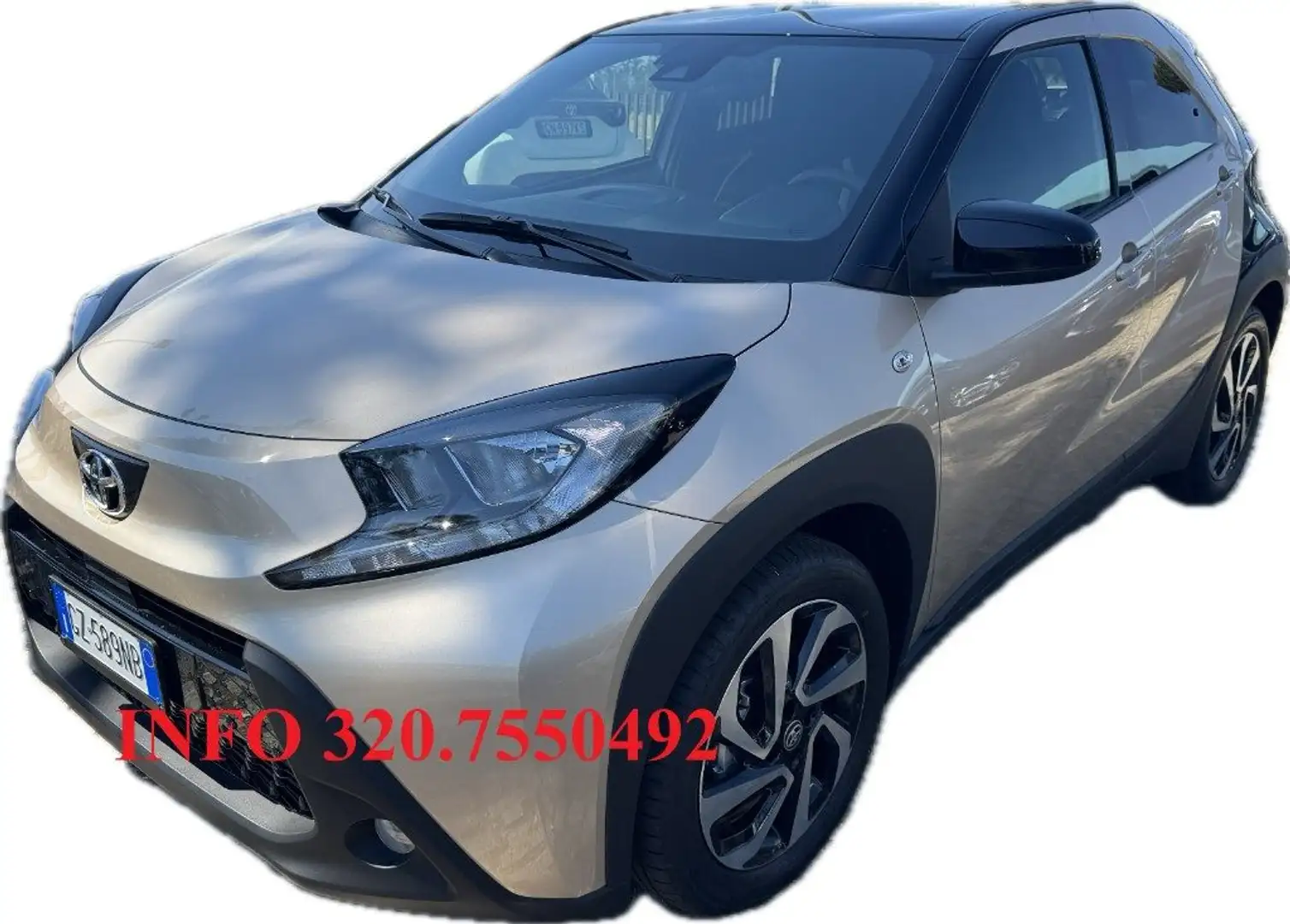 Toyota Aygo X 1.0 VVT-i 72 CV 5 porte Trend S-CVT Beige - 1