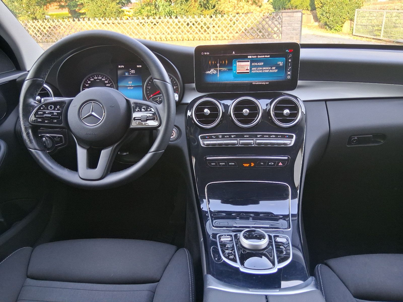 Mercedes-Benz C 220 d T Modell mit AVANTGARDE Motorhaube — photo 11