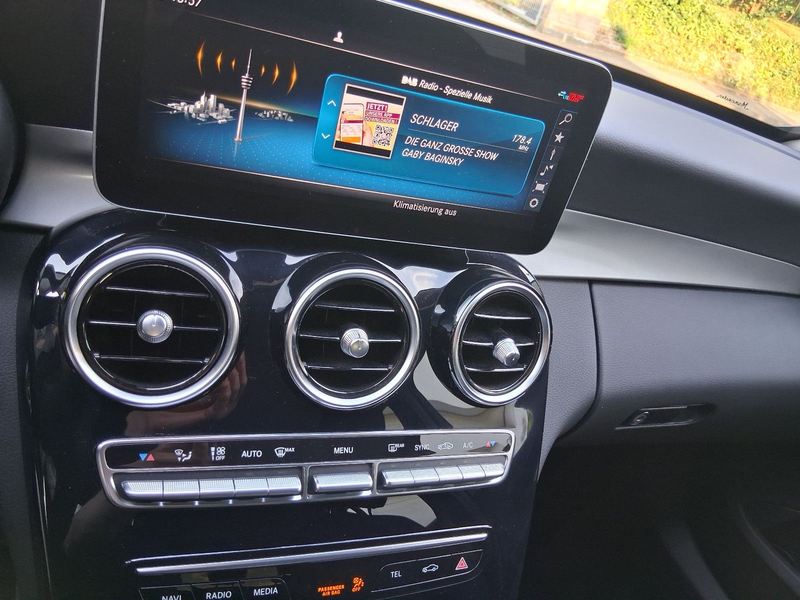 Mercedes-Benz C 220 d T Modell mit AVANTGARDE Motorhaube — photo 5