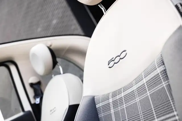 Fiat 500 view 6
