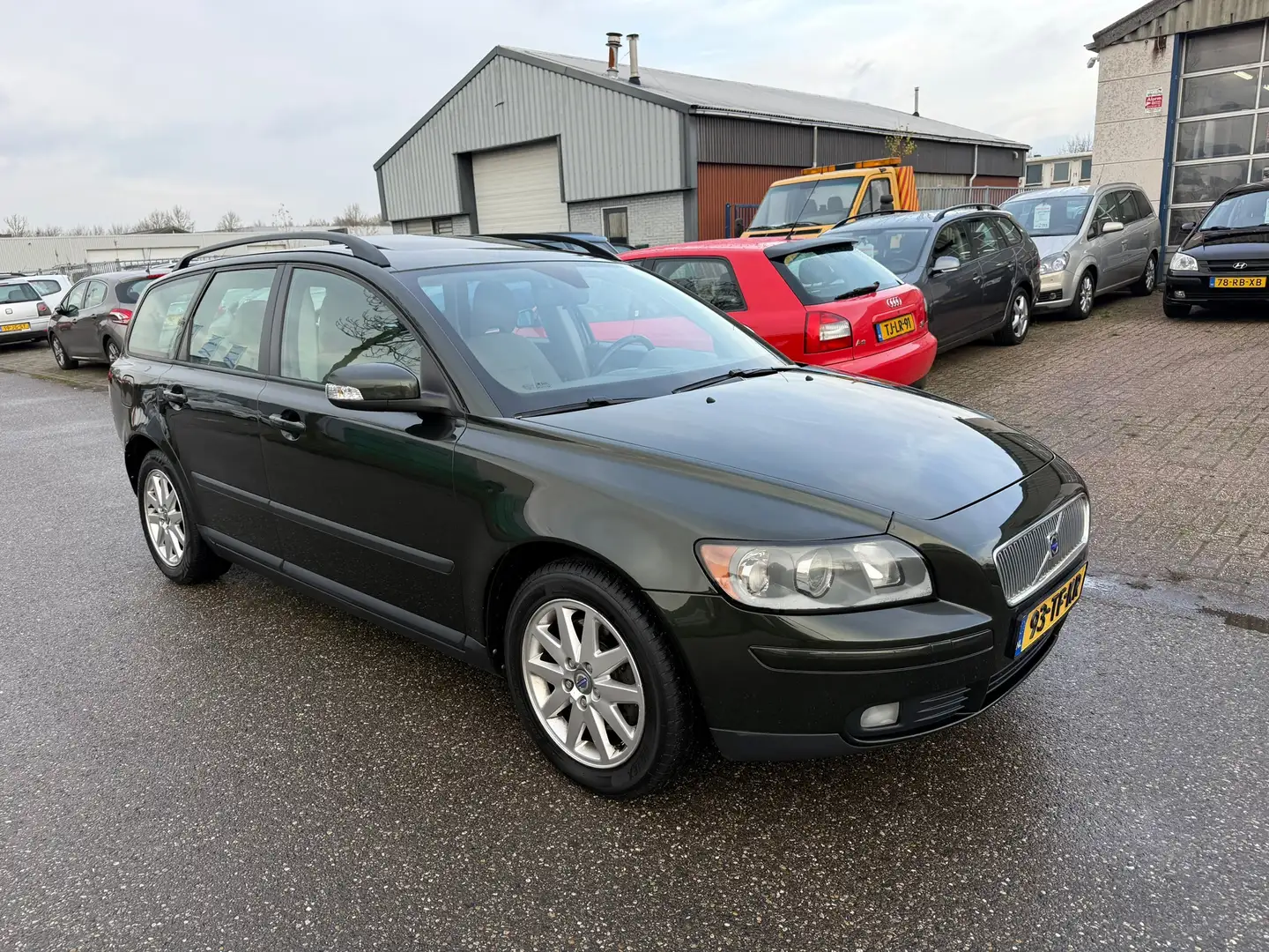 Volvo V50 2.4i 5-deurs NAV.+Clima Bj.:2006 NAP! Zelená - 2