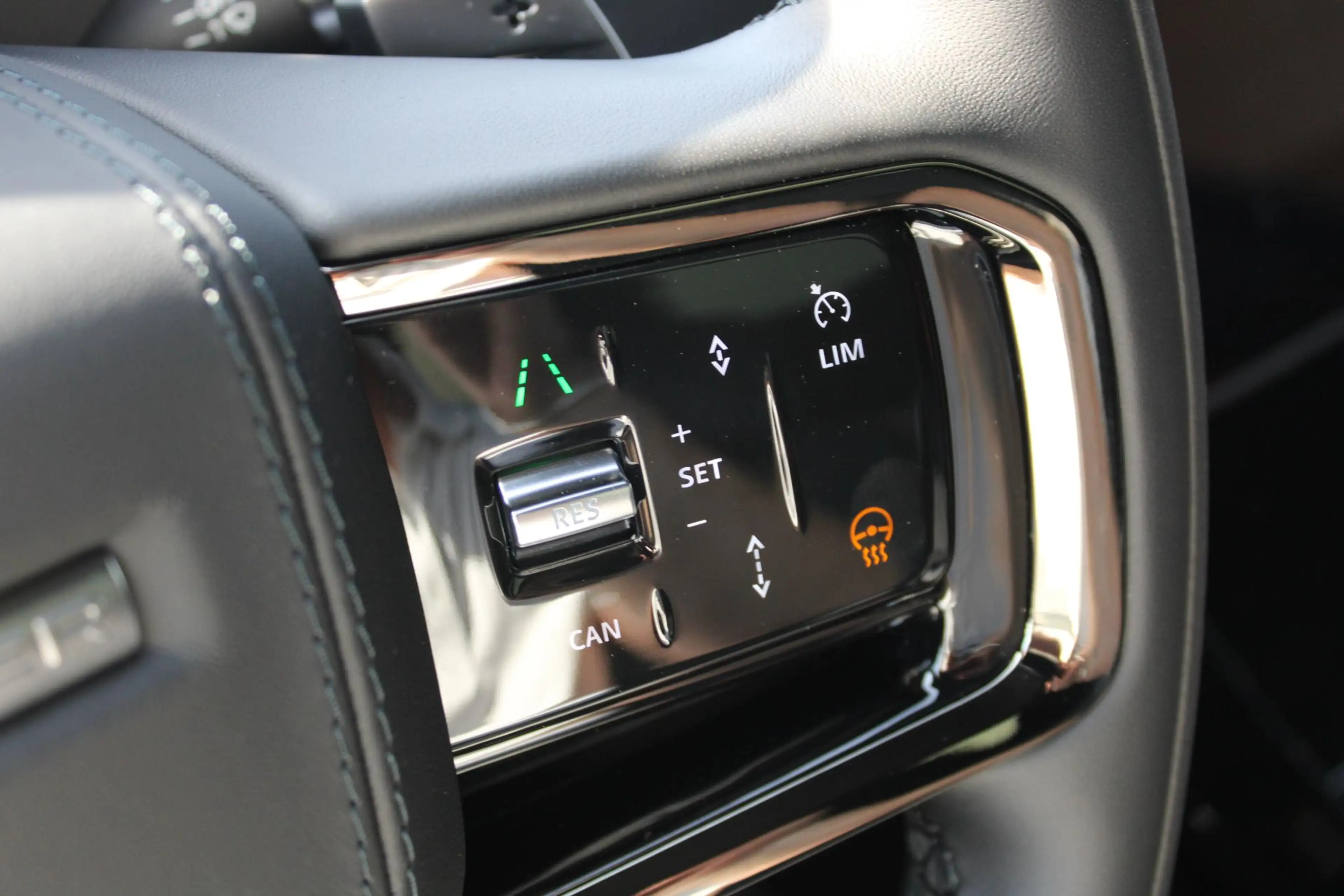 Land Rover Range Rover Sport P460e BATTERSEA EDITION — photo 14