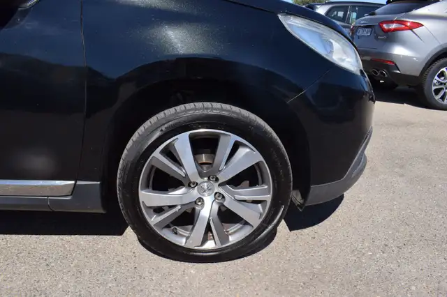 Peugeot 2008 view 13
