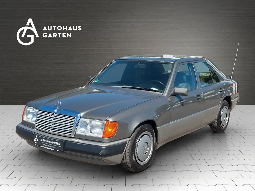 Mercedes-Benz 230 1990 из Европы — купить под ключ