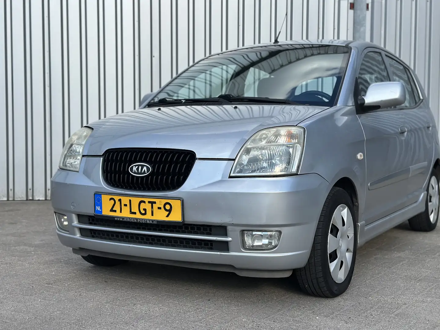 Kia Picanto 1.1 LX 2004 Grijs Nieuwe apk! Grijs - 2