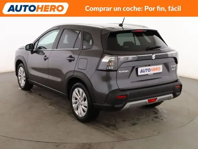 Suzuki SX4 S-Cross view 4