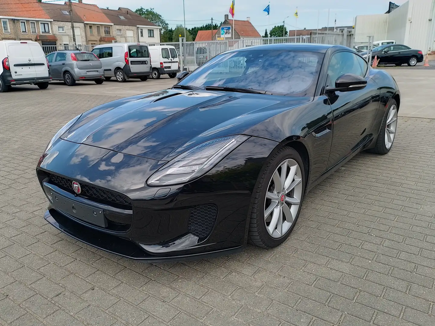 Jaguar F-Type P300 SPORT Noir - 1