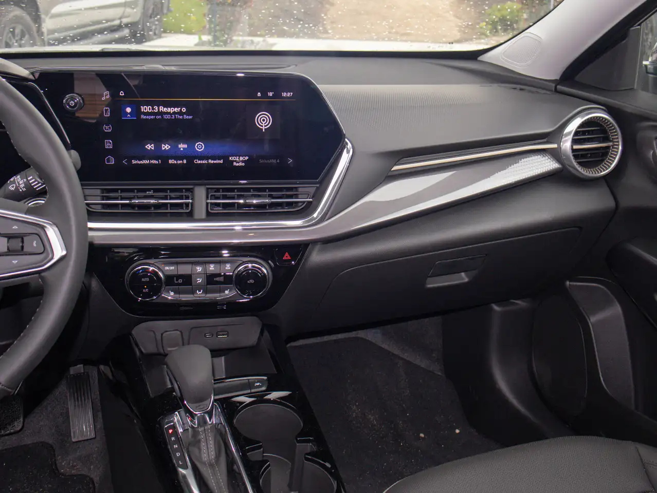 Chevrolet Trax photo Chevrolet Trax