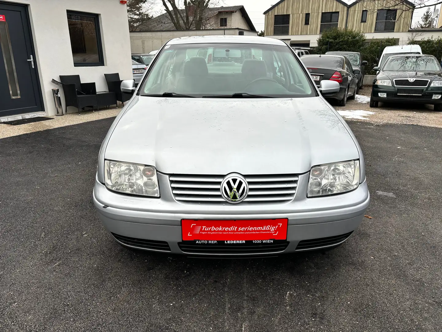Volkswagen Bora 2,0 Trendline Aut. Gümüş rengi - 2