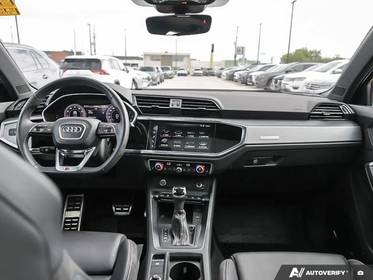 Audi Q3 fotografie Audi Q3