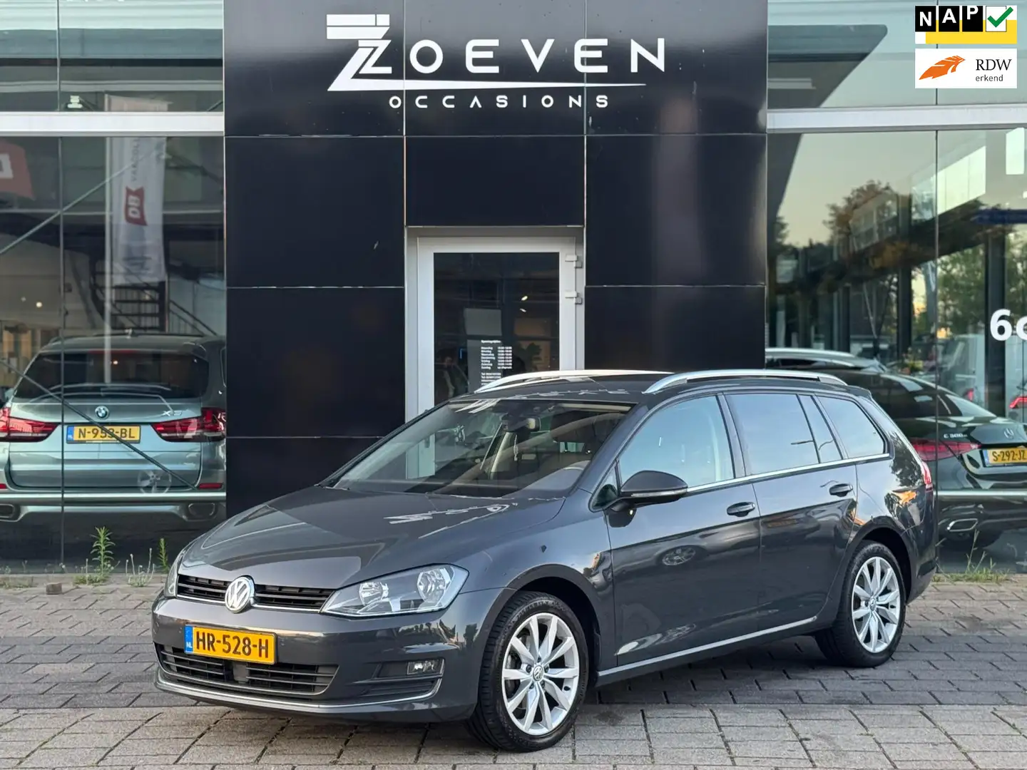 Volkswagen Golf Variant 1.4 TSI Highline Grijs - 1