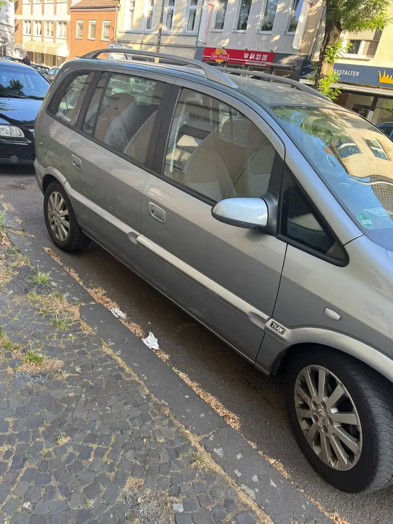 Opel Zafira 1.6 Njoy - 2