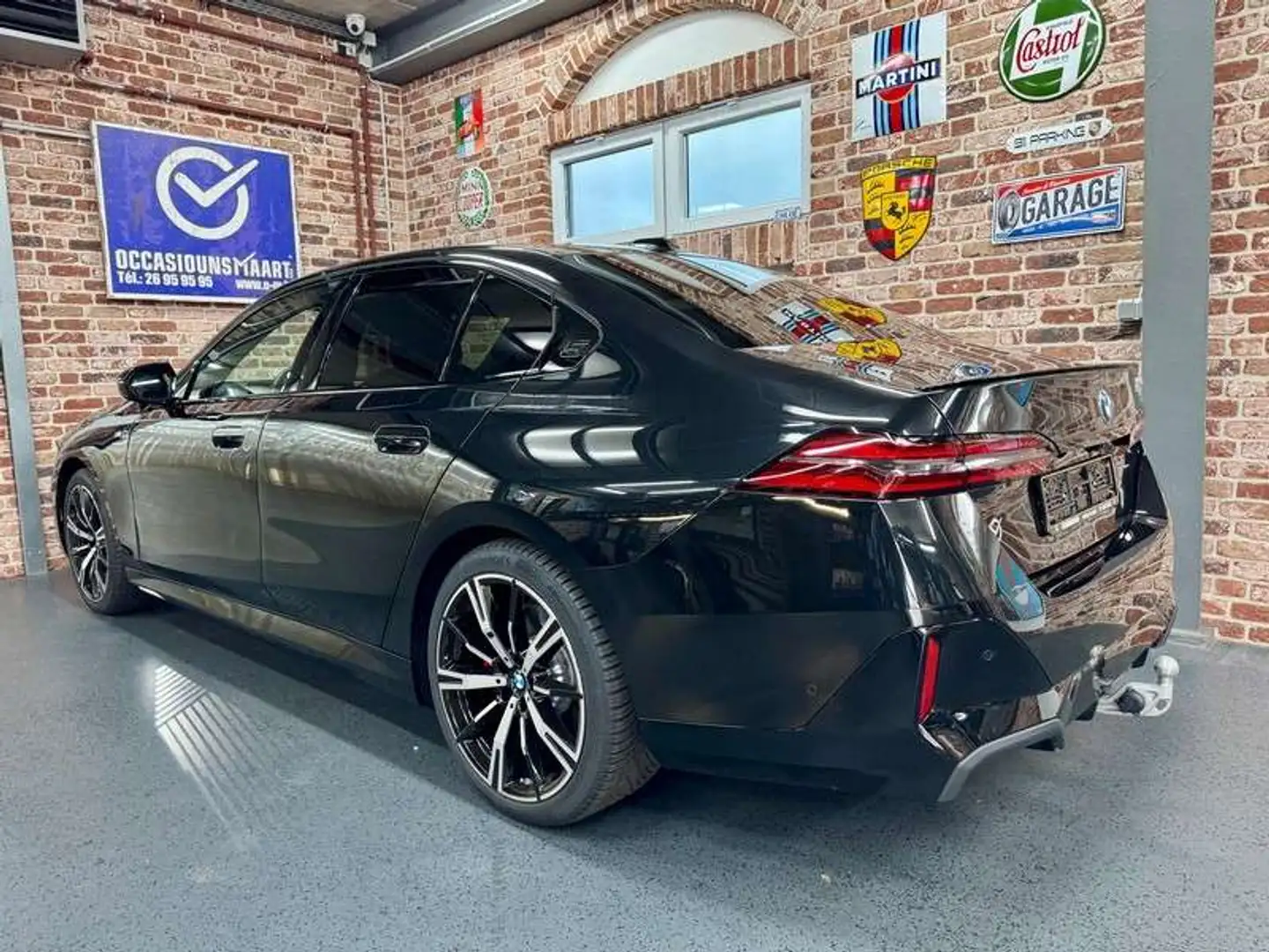 BMW 520 520iA Limousine 2.0 190cv Auto xDrive M-SPORT Noir - 2