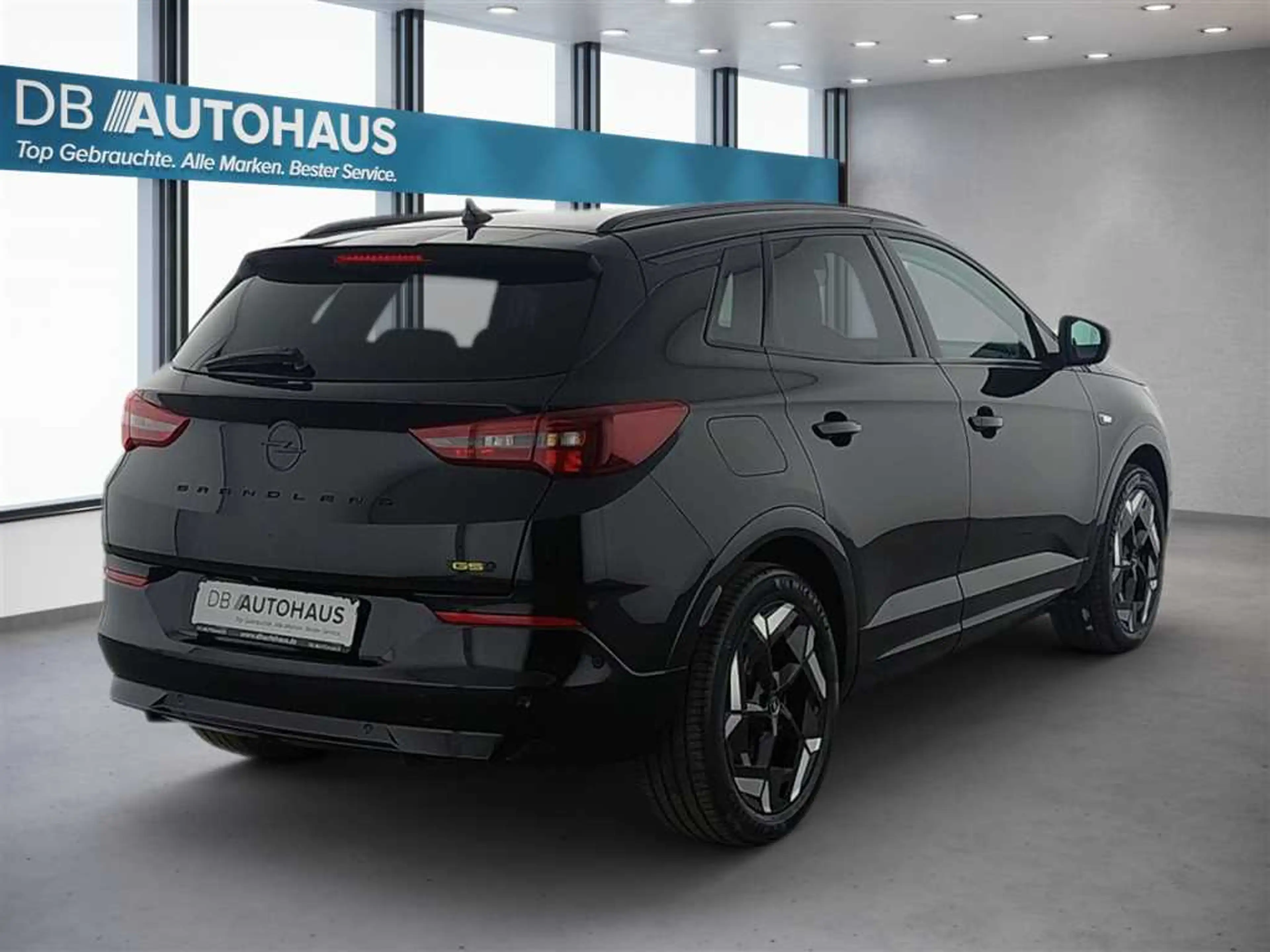 Opel Grandland Ultimate GSE 1.6 PHEV — photo 4