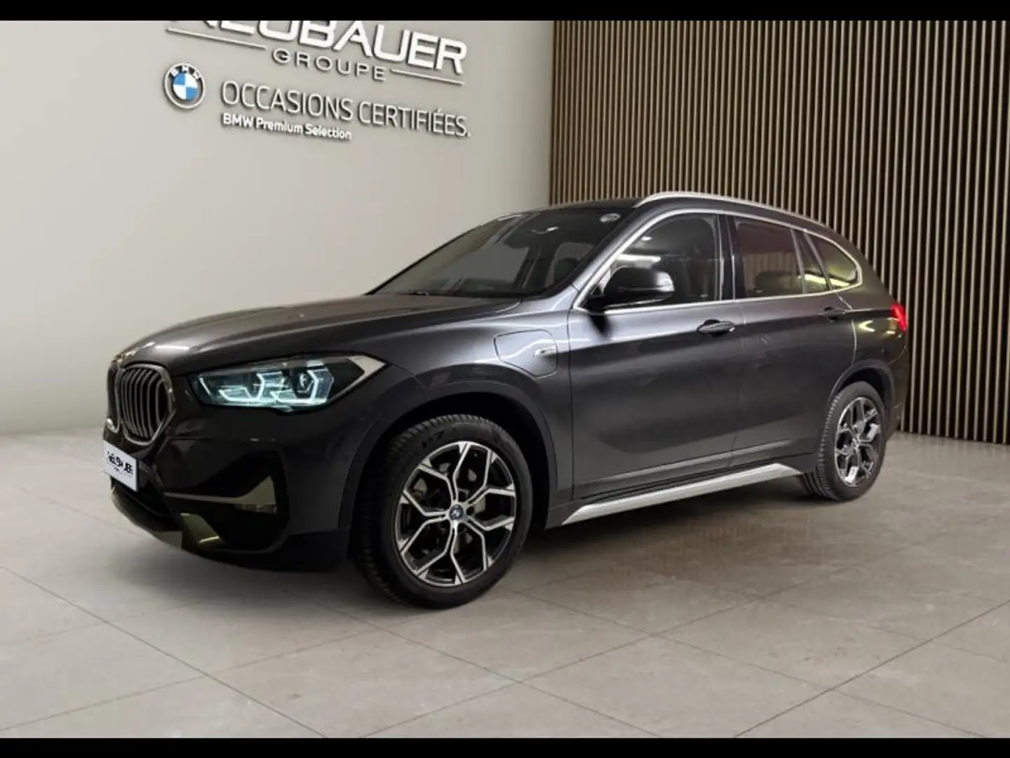 BMW X1 xDrive25eA 220ch xLine 6cv Gris - 1