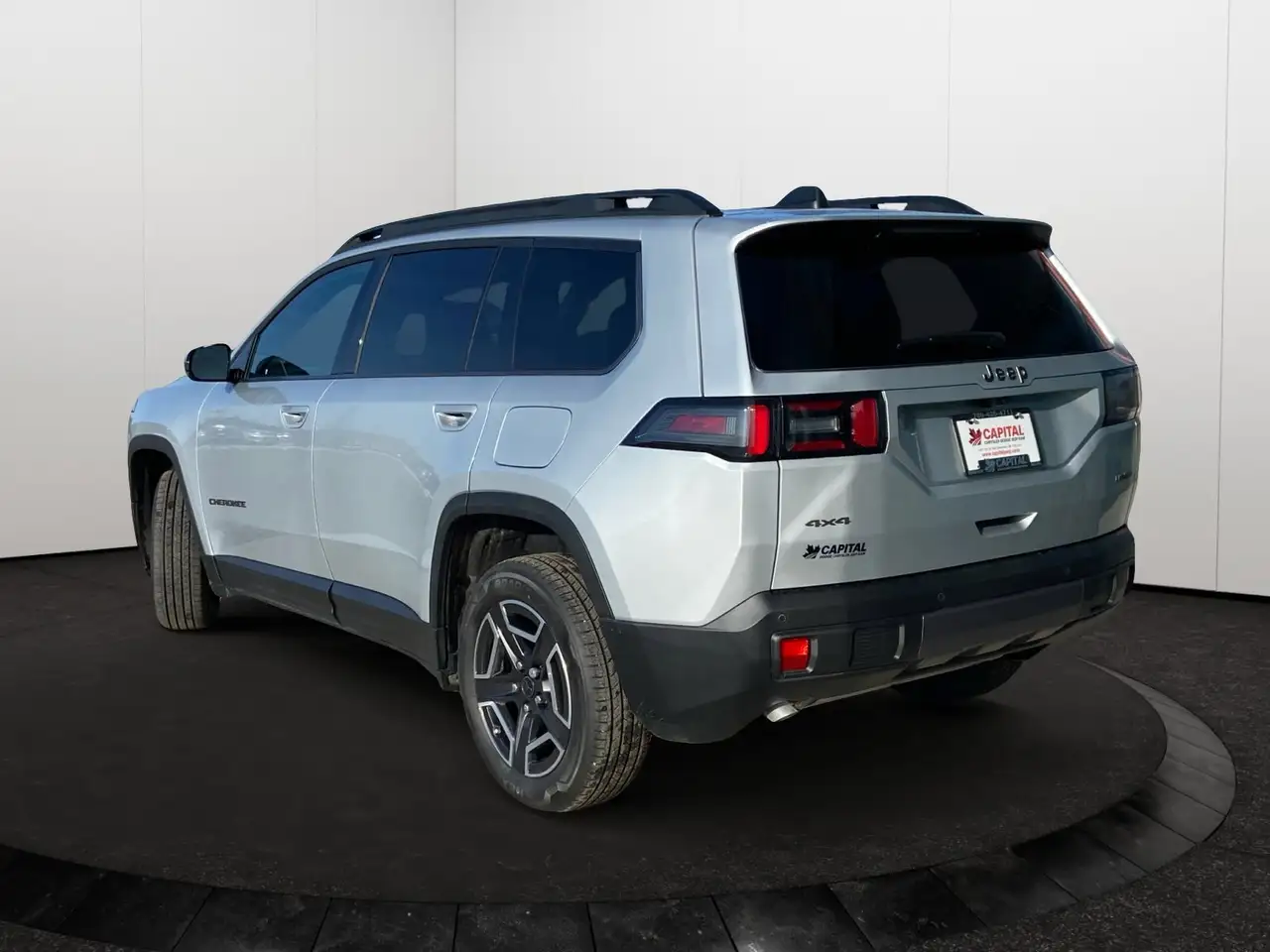 Jeep Cherokee снимка Jeep Cherokee