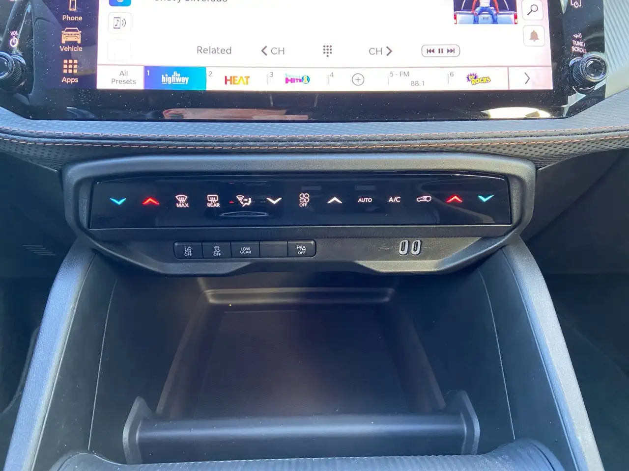 Jeep Cherokee снимка Jeep Cherokee