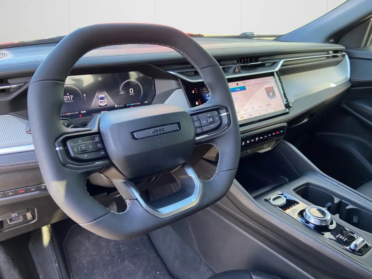Jeep Cherokee снимка Jeep Cherokee