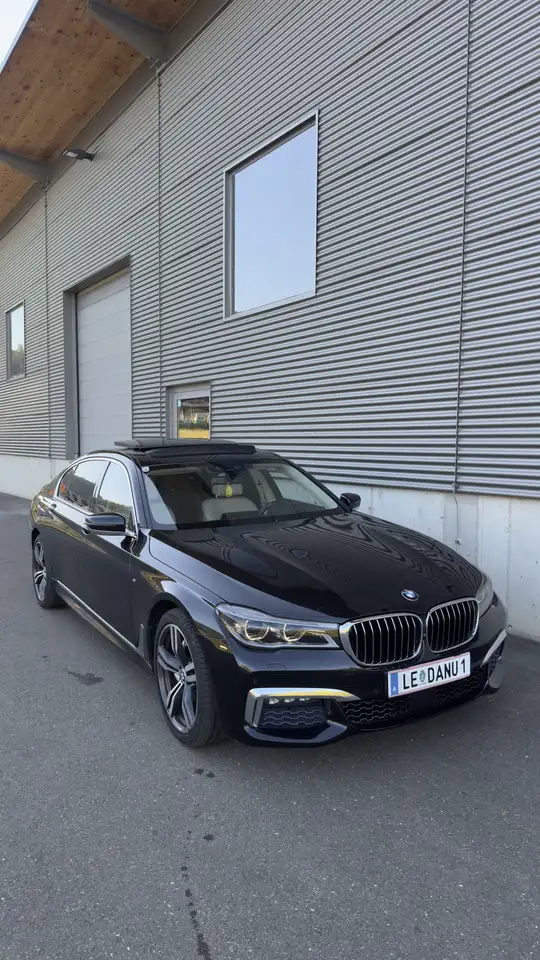 BMW 740