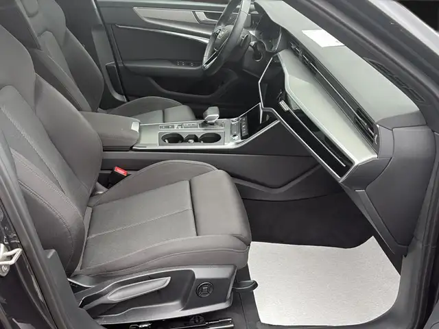 Audi A6 view 14