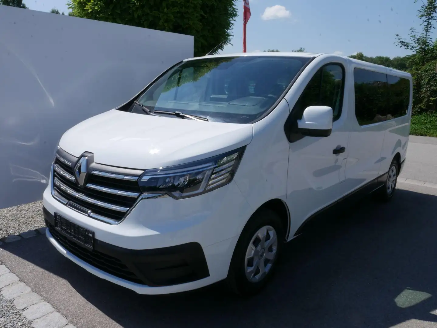 Renault Trafic 2.0 Blue dCi L2H1 9-SITZER*NAVI*SHZ*DAB*KLIMA*LED- Weiß - 2