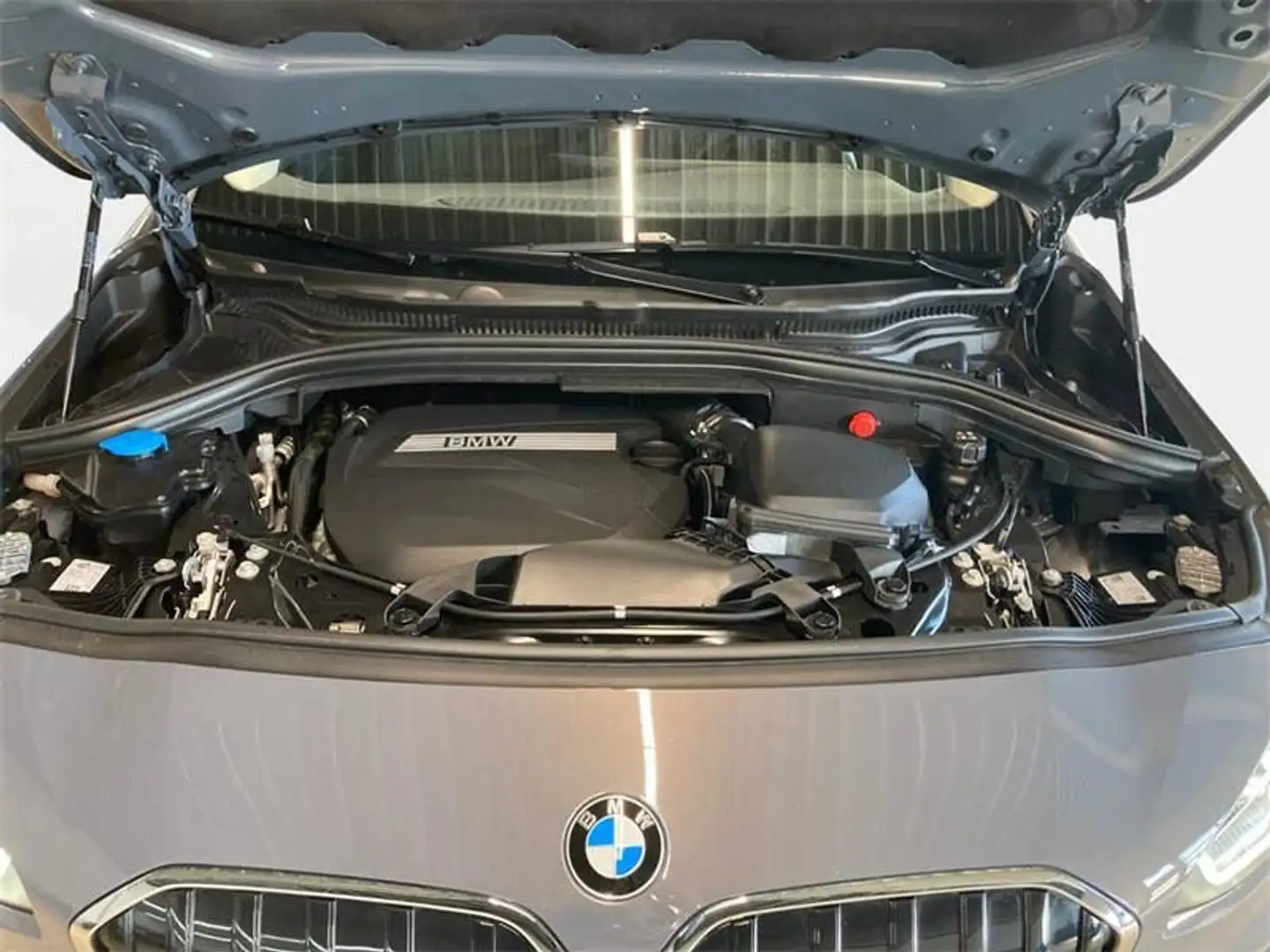 BMW 218 Grau - 2