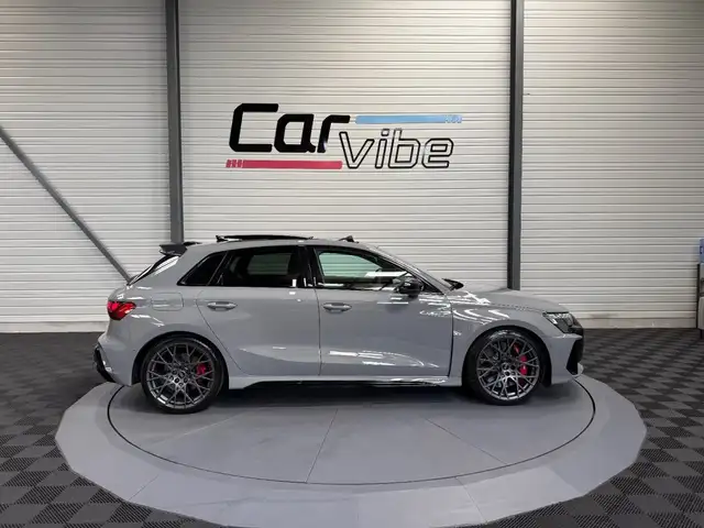 Audi RS3 view 3