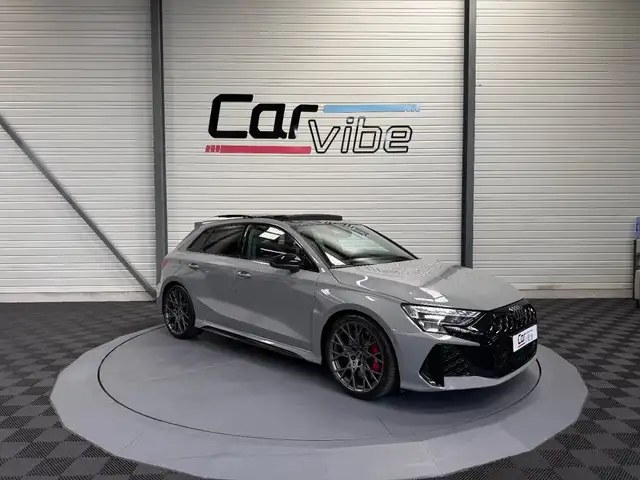 Audi RS3 main image