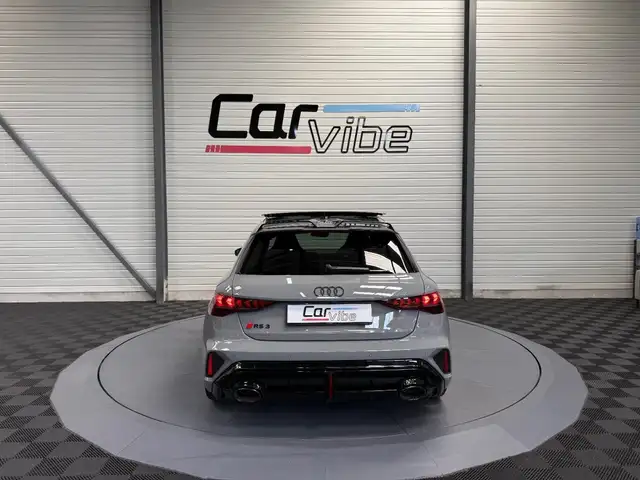 Audi RS3 view 5