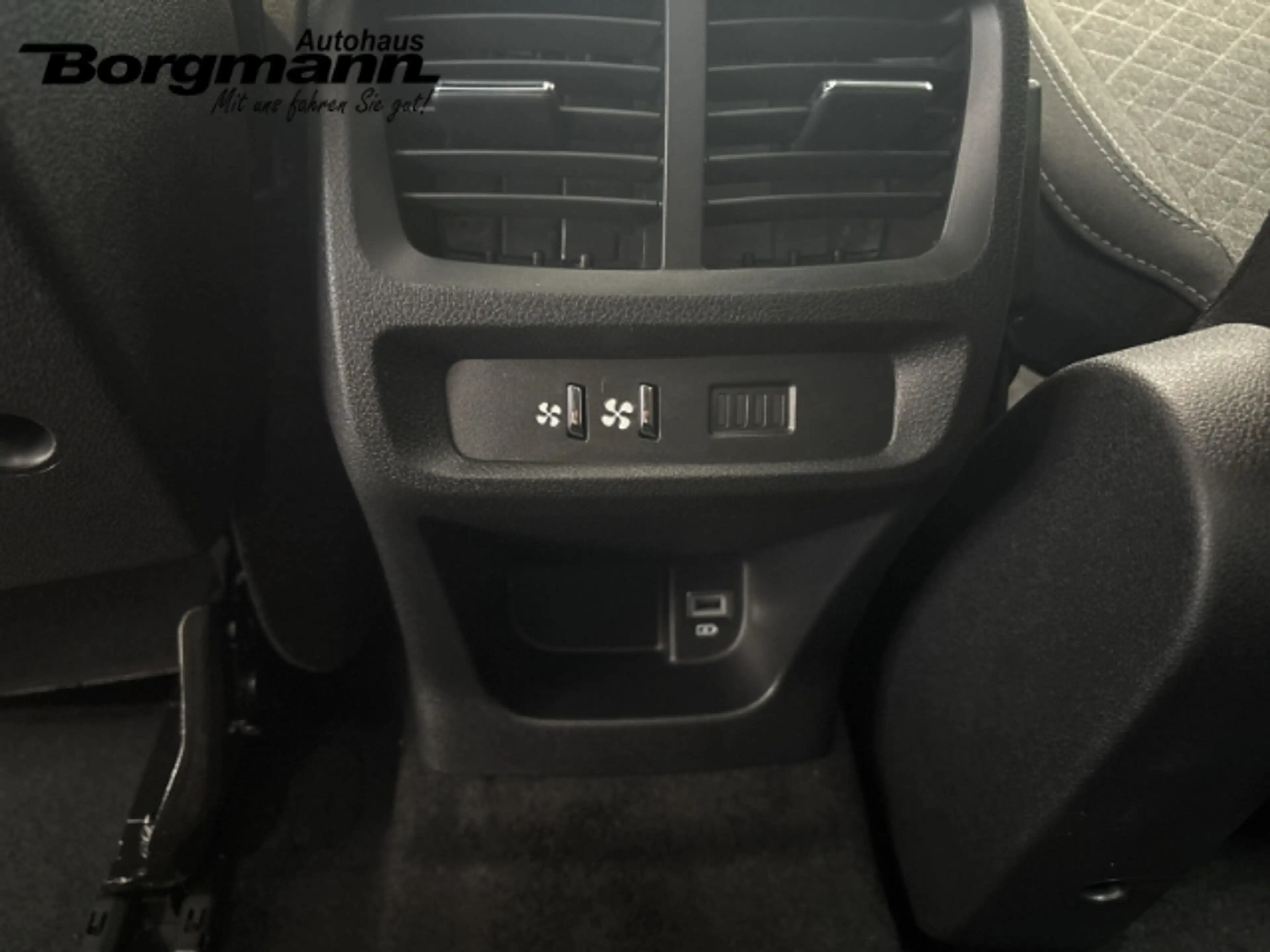 Opel Combo Life GS 1.5 Diesel 130Ps 8Gang Tempomat - Apple CarPlay — photo 12