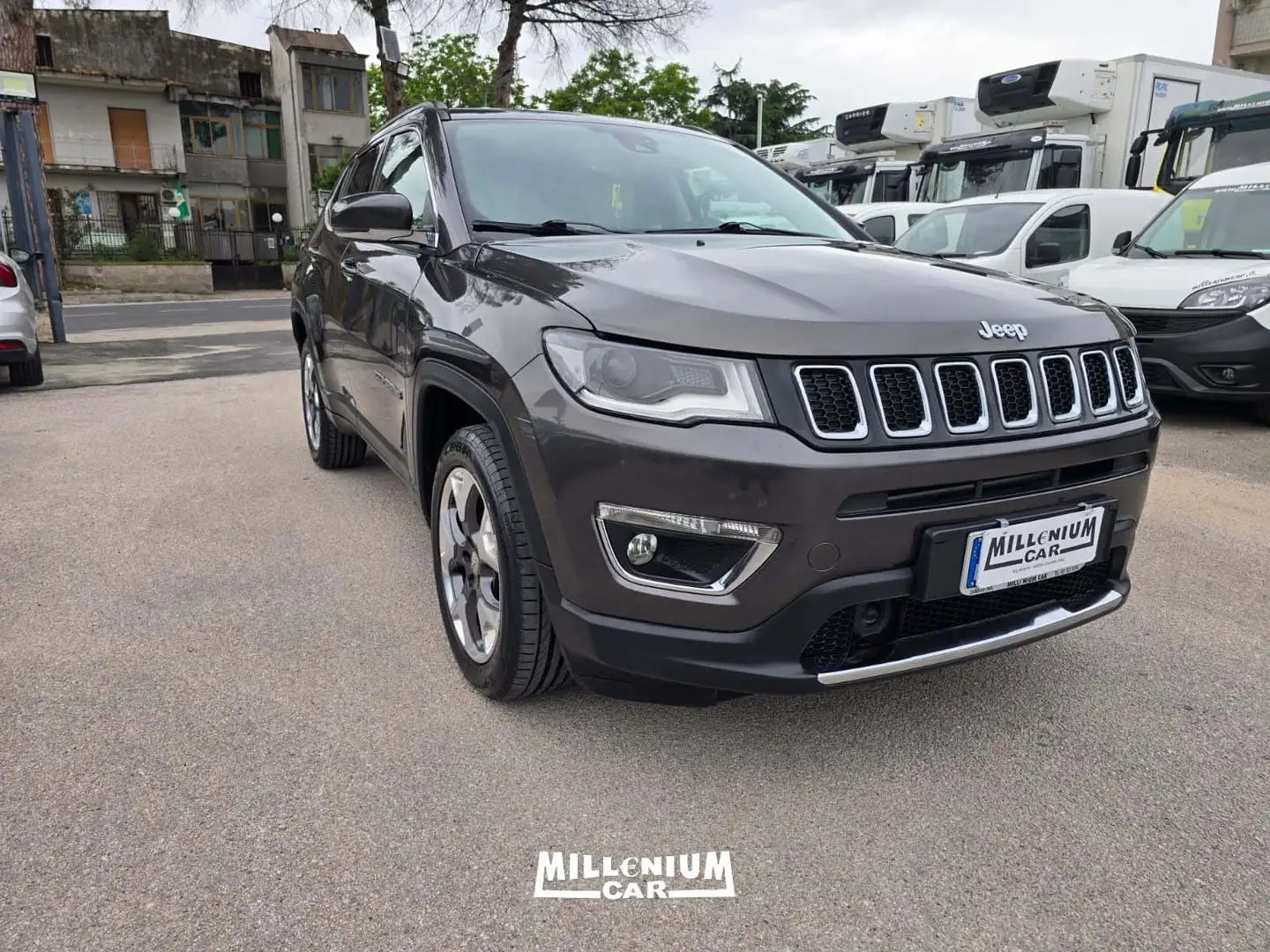Jeep Compass 2.0 mjt Limited 4wd 140cv auto Gris - 1